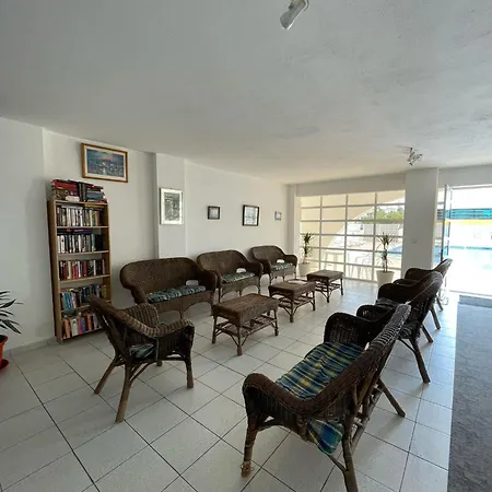 T1 Todo Equipado * Αλμπουφέιρα